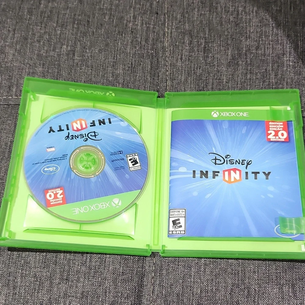 Disney Infinity 2.0 Edition for Xbox One - Green Case - Picture 3 of 3